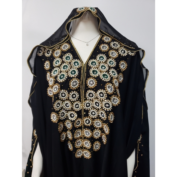 Luxurious Dubai Fashion Abaya Dress - Picture 3 of 9